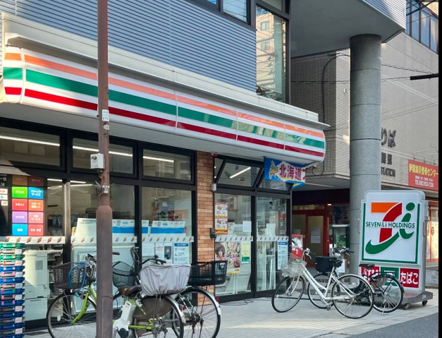 コンビニ　セブンイレブン広島楽々園店（コンビニ）まで357m