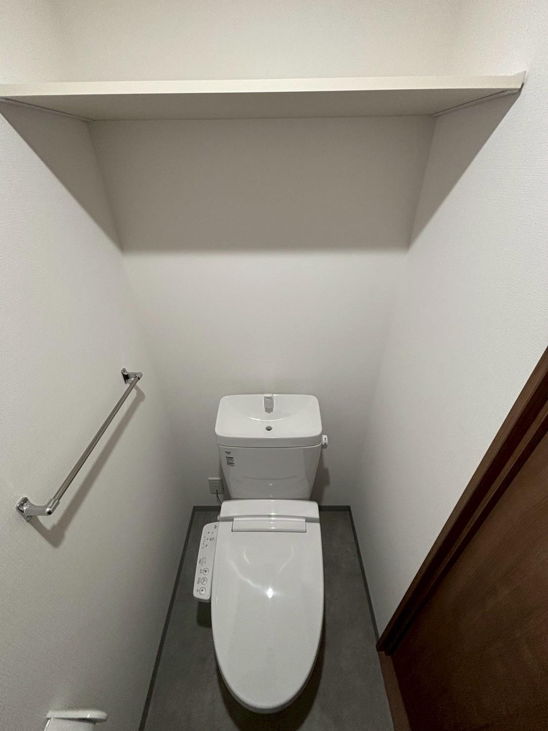 トイレ　トイレ