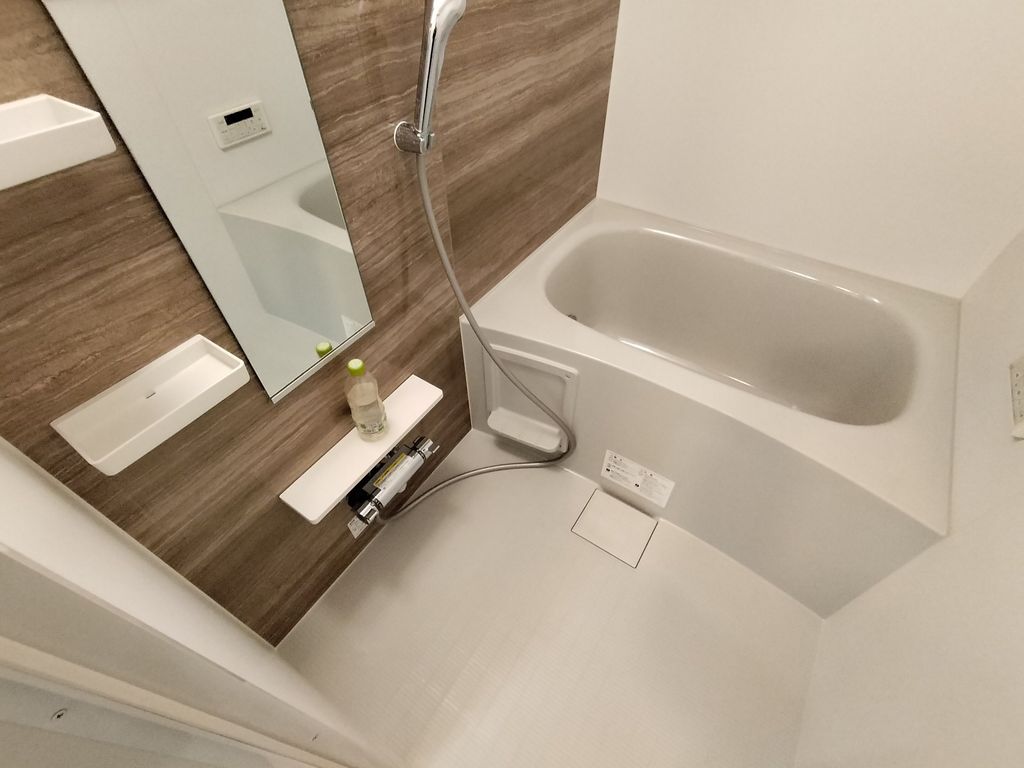 バス・シャワールーム　バス