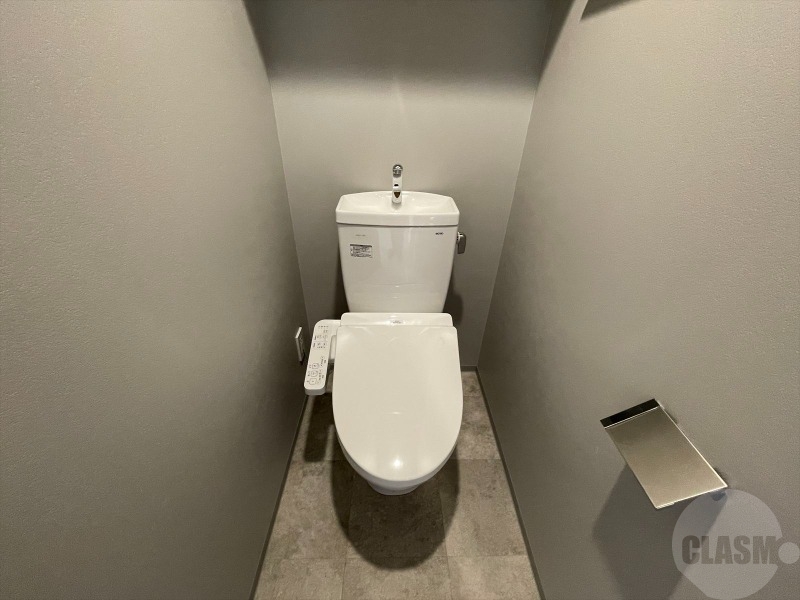 トイレ　温水洗浄便座で快適