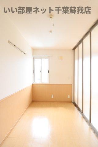 その他部屋・スペース　落ち着いて過ごせるお部屋なので、寝室にいかがでしょうか