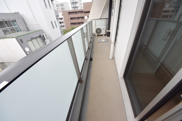バルコニー　※別部屋の参考写真です。
