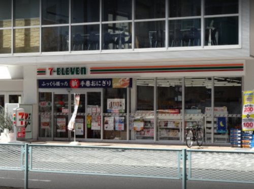コンビニ　セブンイレブン 大田区蒲田あやめ橋店（コンビニ）まで204m