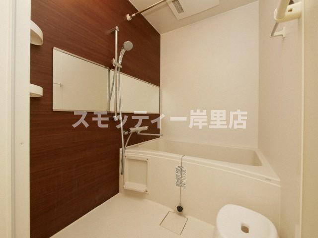 バス・シャワールーム　お風呂です