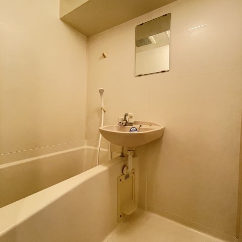 バス・シャワールーム　同仕様タイプです