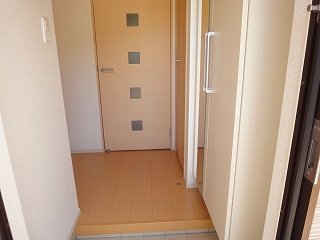 玄関　ゆったりとした玄関です