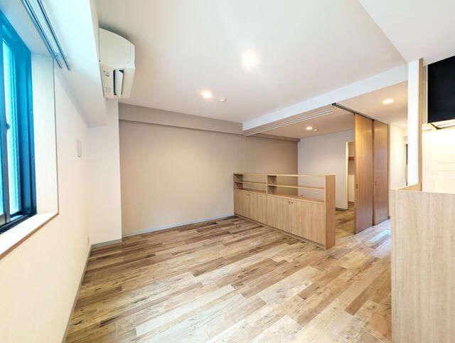 居室・リビング　※別部屋参考写真となります。