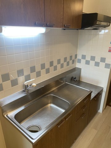 キッチン　反転タイプの別号室写真です