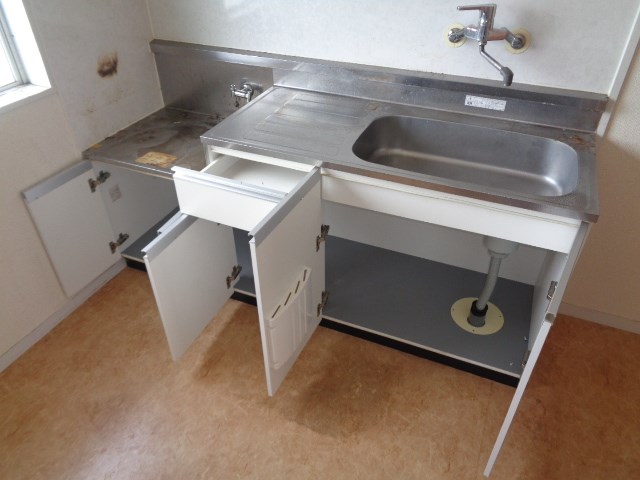 キッチン　同物件別部屋参考写真です