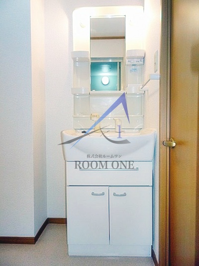 洗面設備　洗面台です。