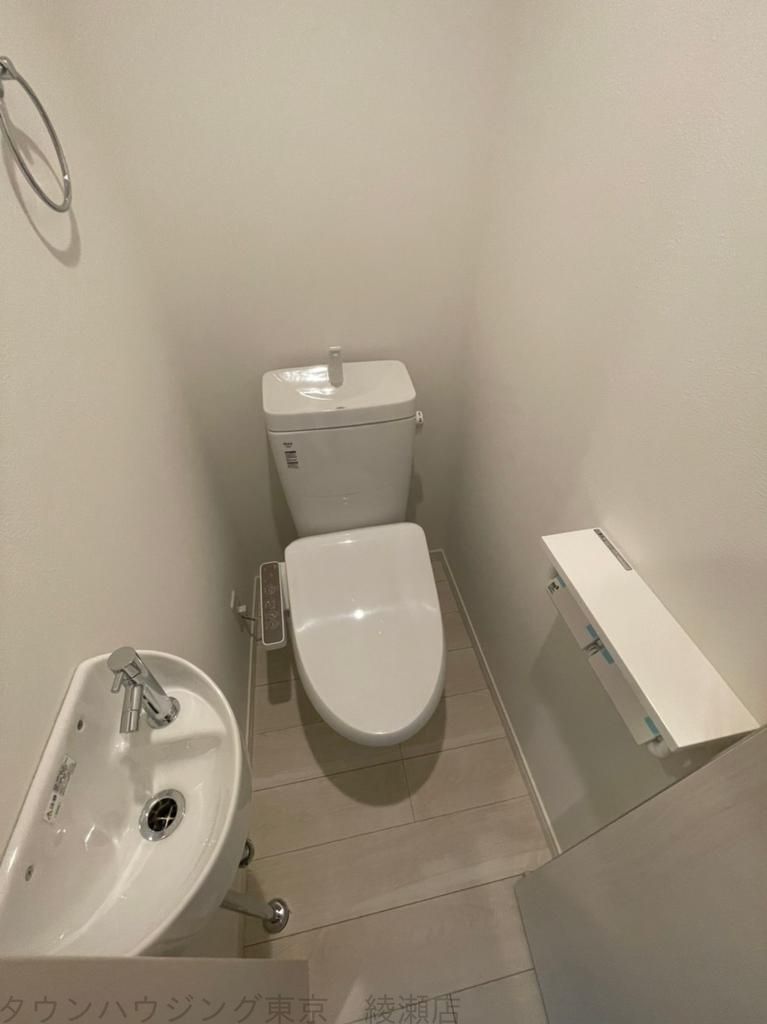 トイレ　※別号室参考写真