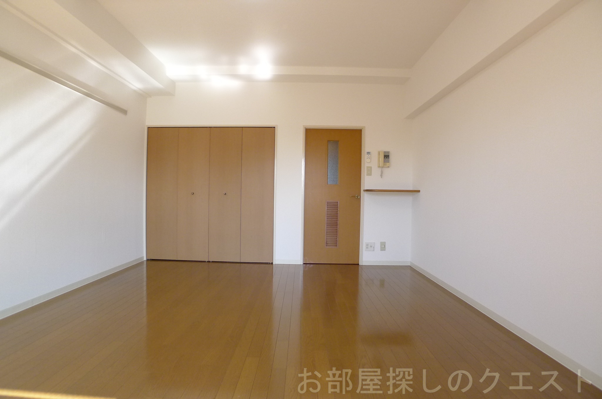 居室・リビング　（写真は同タイプ）