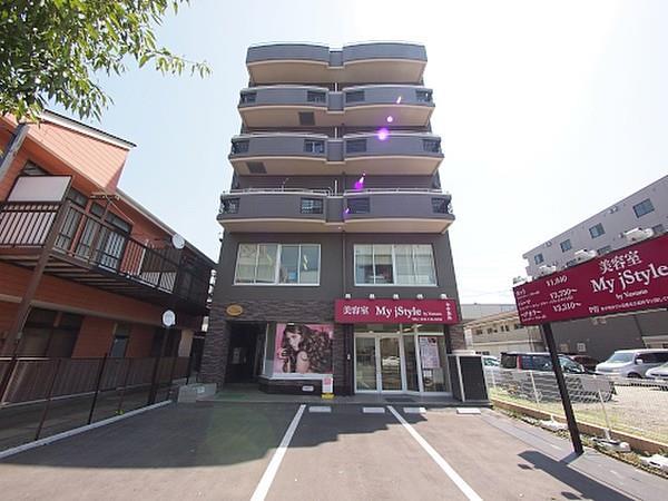 建物外観　外観　お買い物に便利な好立地。