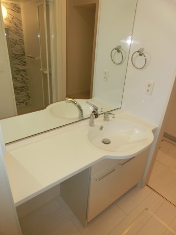 洗面設備　ハイム羽沢十番館　独立洗面台