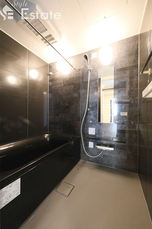 バス・シャワールーム　バスルーム