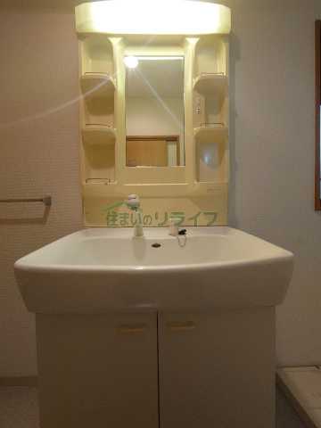 洗面設備　別部屋の参考写真です。