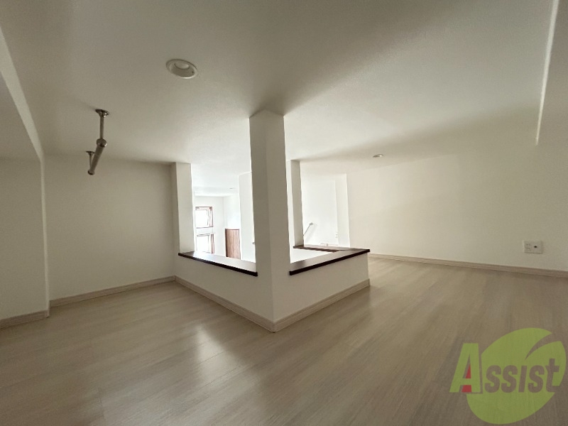 その他部屋・スペース　ロフトがあります。布団を敷くも良し。物置に使うも良し。