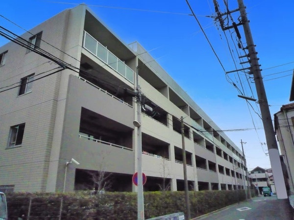 建物外観　オートロック完備