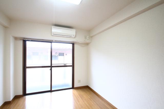 居室・リビング　居室