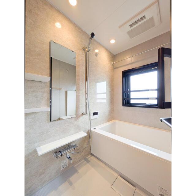 バス・シャワールーム　?