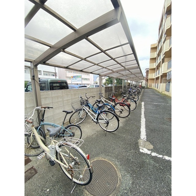 駐車場　駐輪場