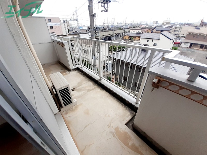 バルコニー　同物件別室写真