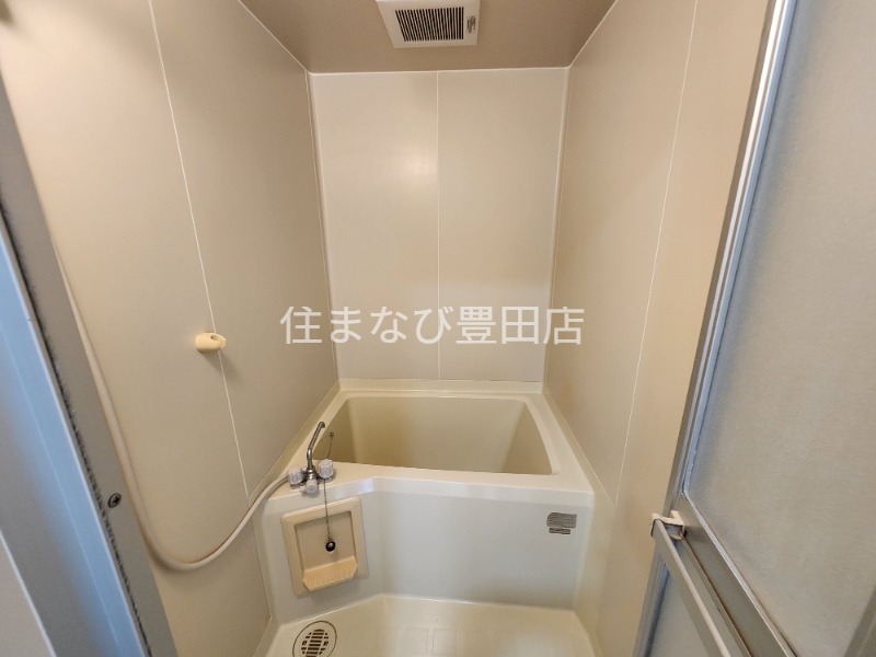 バス・シャワールーム　同型別部屋写真