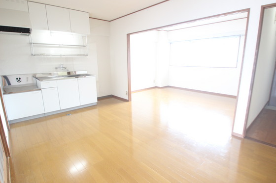 居室・リビング　※別部屋の写真です