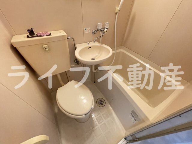 バス・シャワールーム　お風呂で日々の疲れを落としましょう