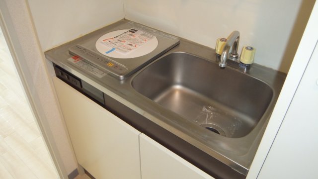 キッチン　1口ＩＨコンロ完備