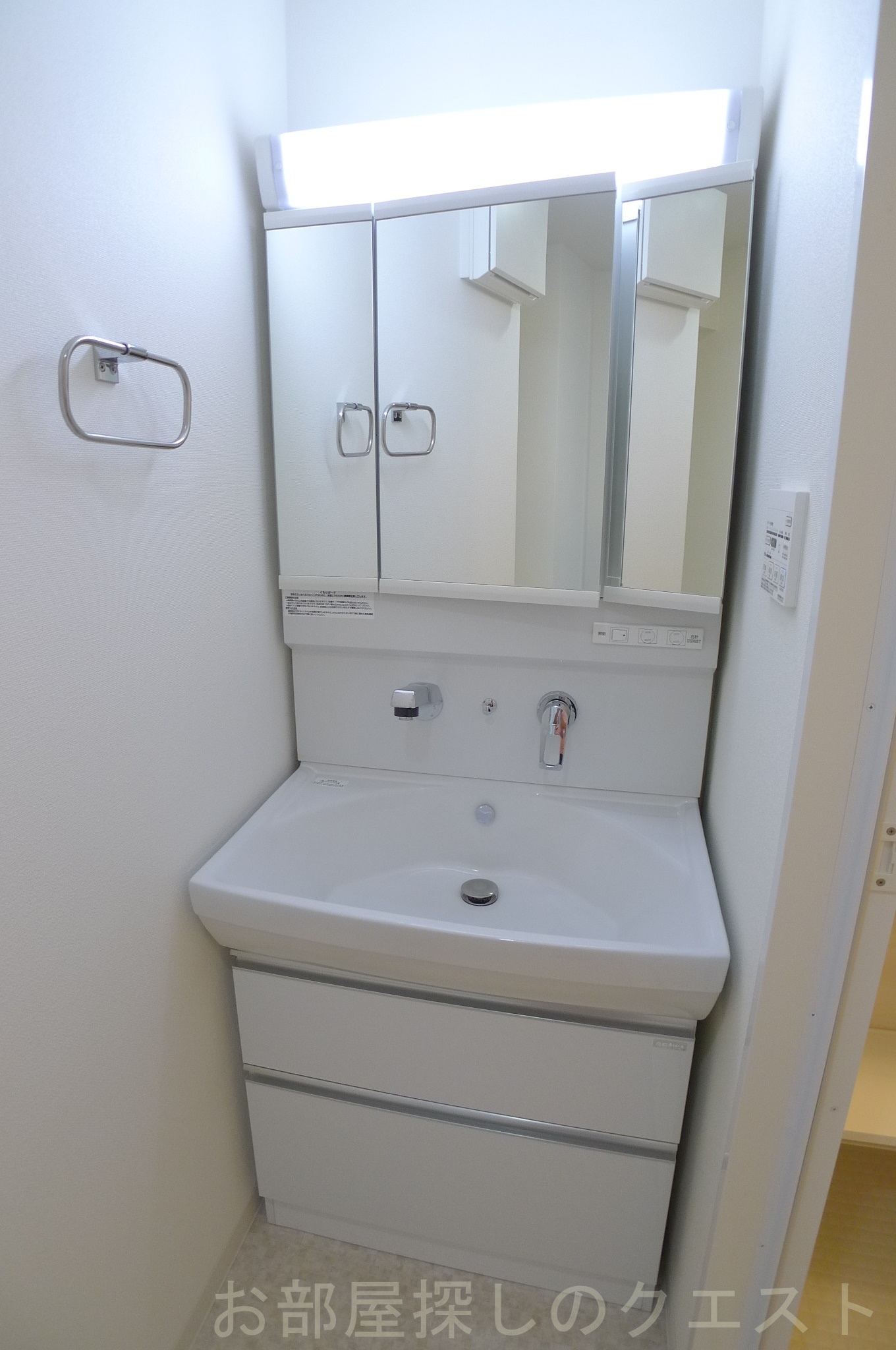 洗面設備　(写真は同仕様）