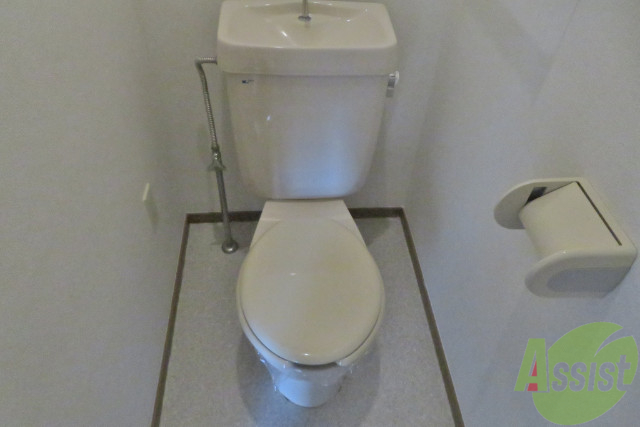 トイレ　シンプルでオーソドックスなトイレは使いやすいですね。
