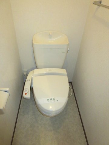 トイレ　※同タイプの部屋写真です