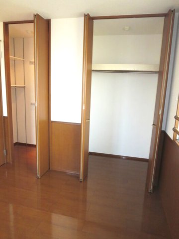 収納　※同タイプの部屋写真です