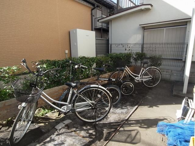 その他共有部分　自転車はこちら♪