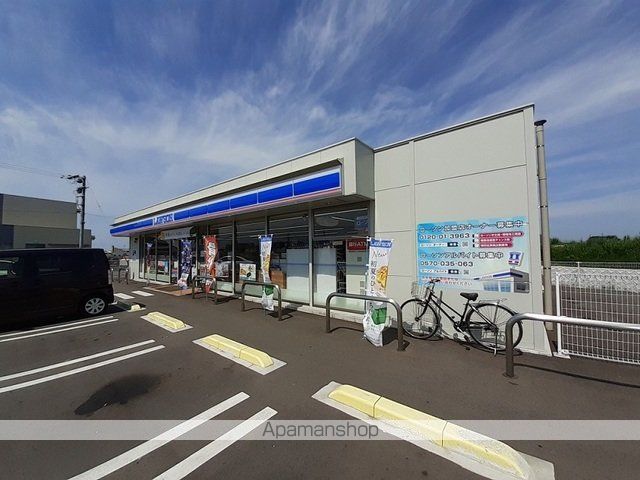 コンビニ　ローソン丸亀田村東店（コンビニ）まで700m