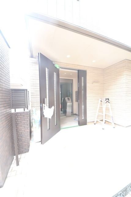 エントランス　★オートロックのエントランスです★