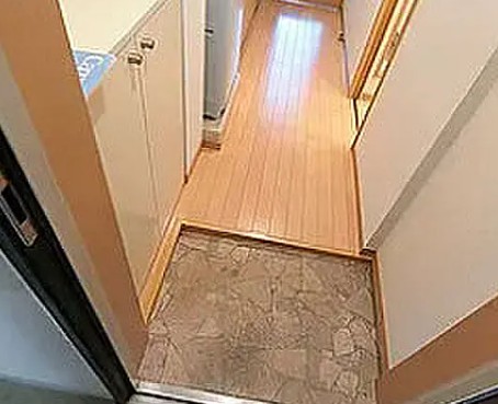 玄関　別タイプ部屋　参考写真です