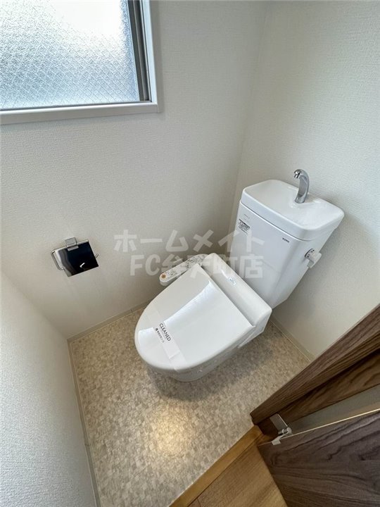 トイレ　トイレもきれいです