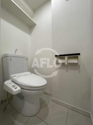 トイレ　フォレステージュ西本町　温水暖房便座