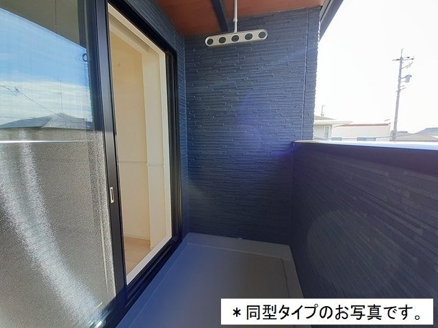 バルコニー　落ち着いた時間を過ごせるバルコニーです