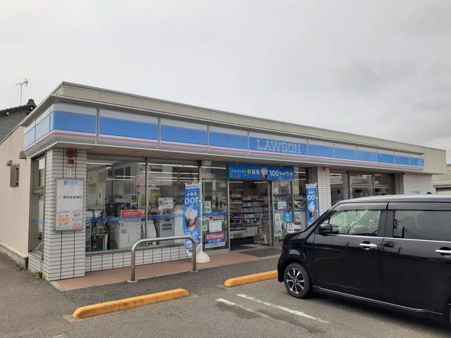 コンビニ　ローソン新潟白根七軒店（コンビニ）まで334m