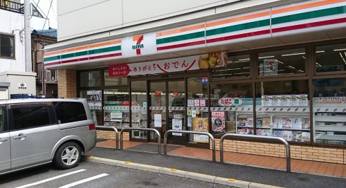 コンビニ　コンビニ（コンビニ）まで2726m