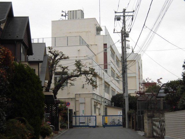中学校　小金井市立緑中学校（中学校）まで1148m