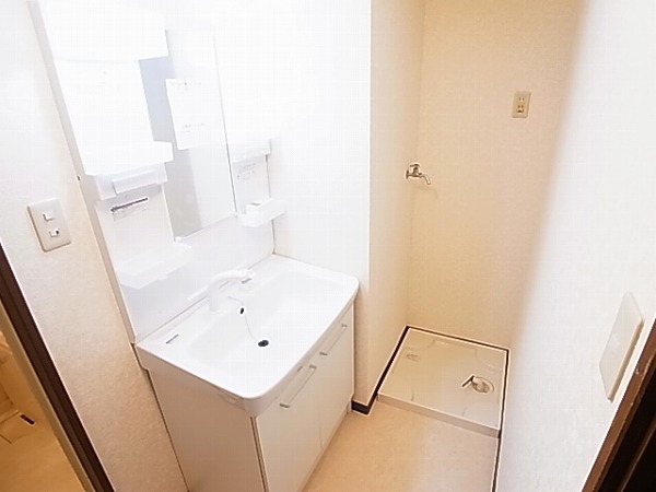 洗面設備　別部屋参考写真
