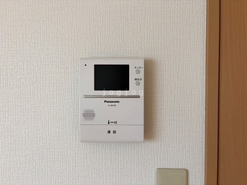 セキュリティ　モニター付きインターホンで来客確認も安心です！