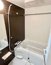 バス・シャワールーム　写真は同タイプ住居です。