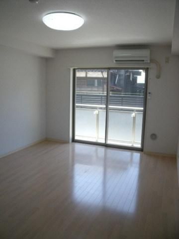 その他部屋・スペース　明るいお部屋です。