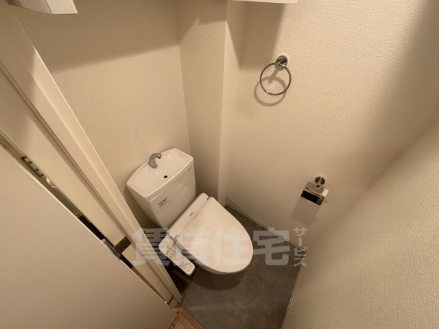 セレニテ西元町アリエのトイレ写真