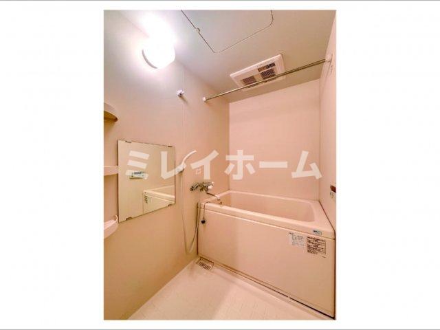 バス・シャワールーム　同建物内、別のお部屋の参考写真になります。